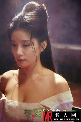 相爱穿梭千年人物剧照 郑爽古装扮相惊艳(1)