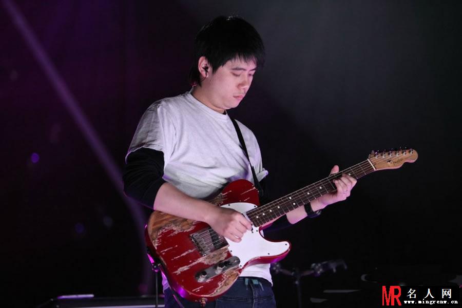 我是歌手3幕后团队曝光 梁翘柏率乐队亮相(1)