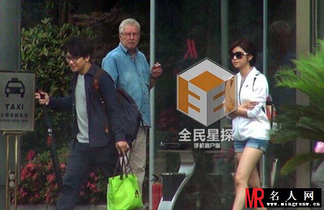 陈晓陈妍希恋情曝光 三地幽会情意绵绵(1)