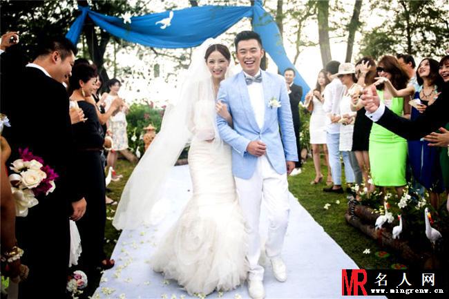 陈赫结婚照全曝光 文章何炅谢娜娄艺潇齐祝福(1)