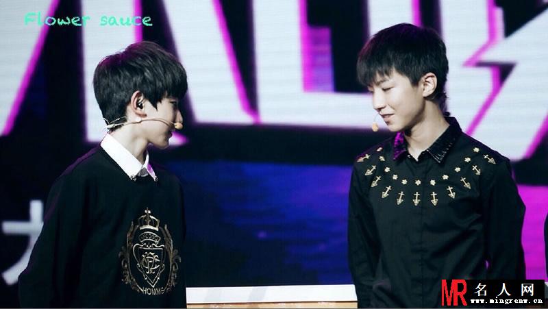 TFBOYS腾讯V视界 三人帅气黑色礼服现身(1)