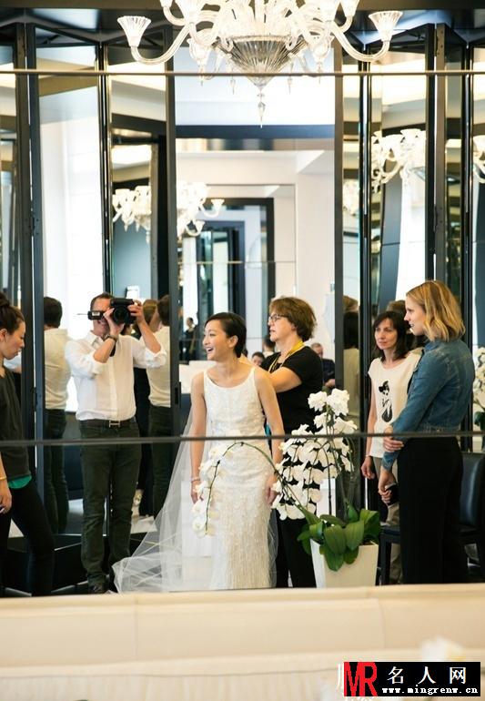 周迅试穿婚纱组图 黄蓉妹妹不嫁婧哥哥(1)