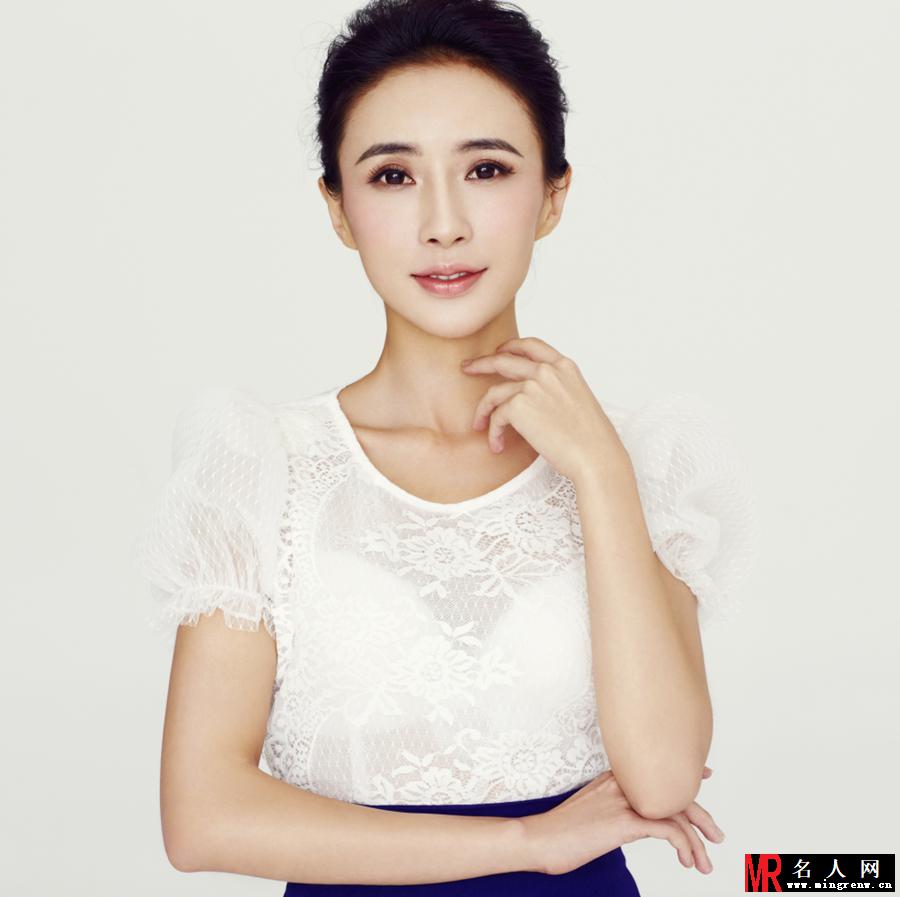 李羲儿时尚性感写真曝光 尽显诱人身材(1)