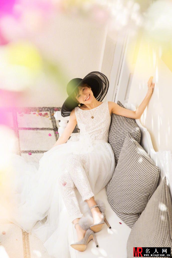 吴昕婚纱写真曝光 华丽蜕变优雅女神(1)