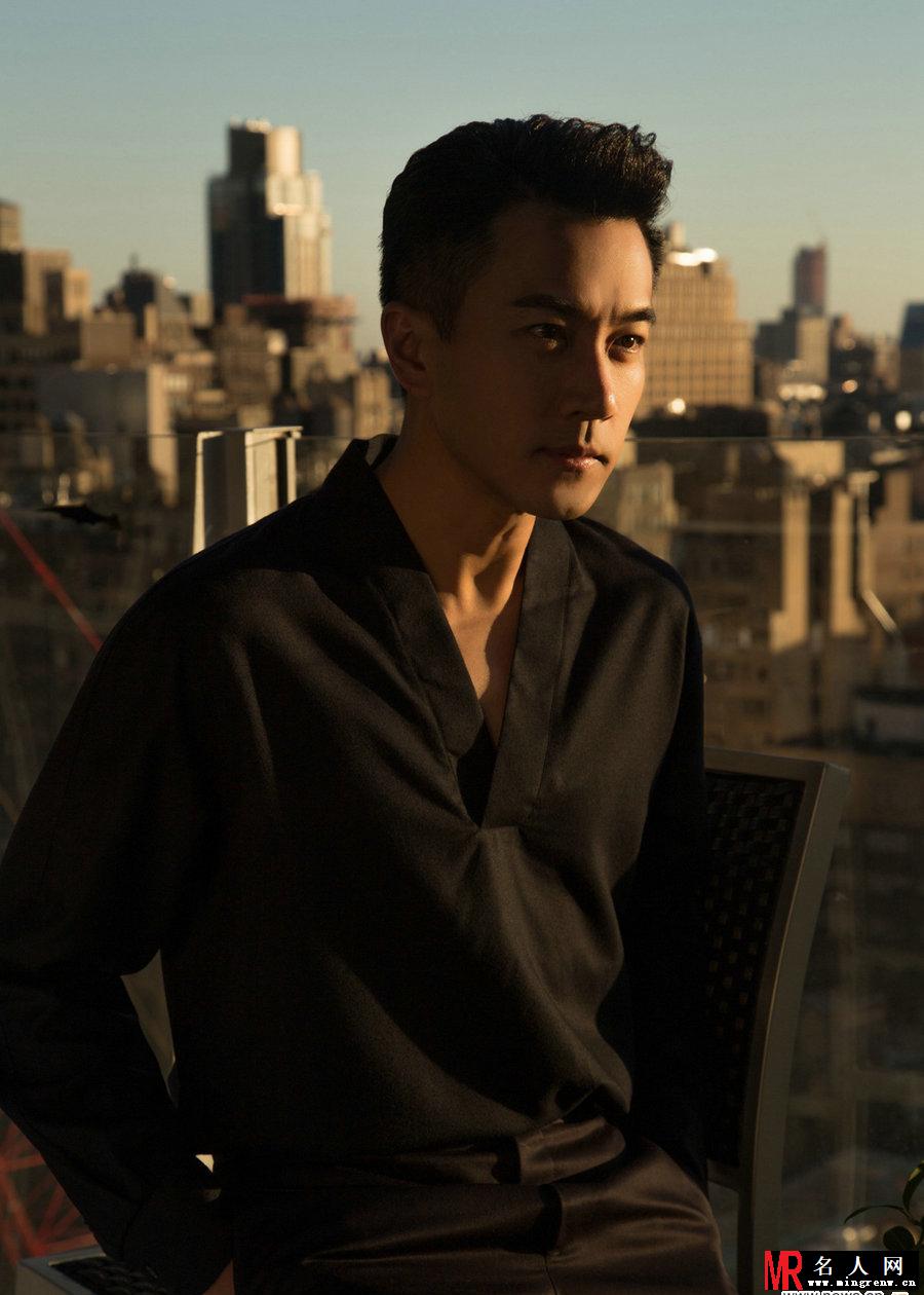 刘恺威纽约街拍 从容优雅尽显绅士品格(1)