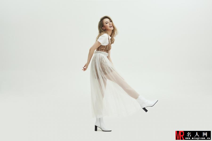 刘雪婧新歌宣传照曝光 化身甜美的少女(1)