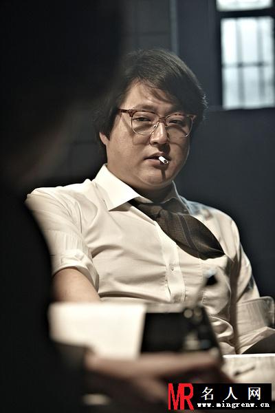 与犯罪的战争曹范锡剧照(1)