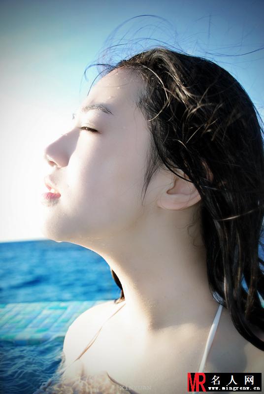 张辛苑《马尔代夫的假期》写真(1)