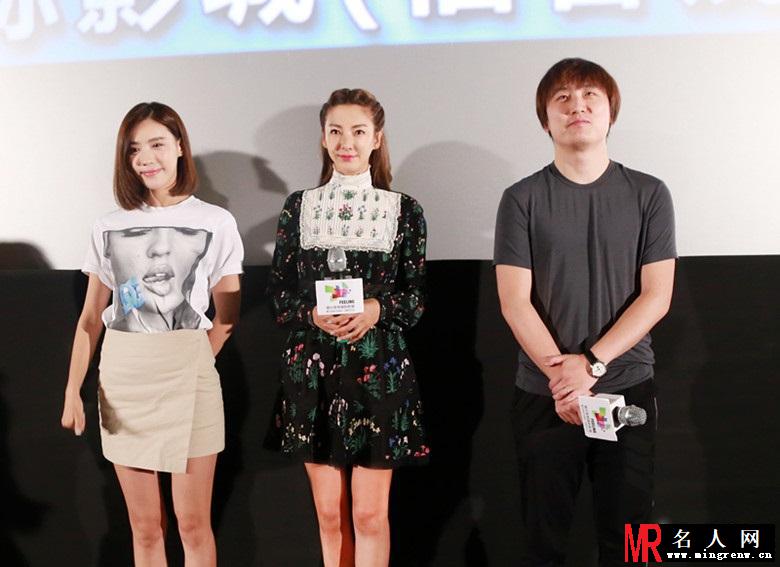 张雨绮碎花长裙甜美 笑容迷人气质优雅(1)