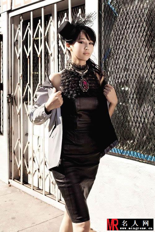 张钧甯2011年Bella侬侬杂志写真 大玩百变少女风(1)