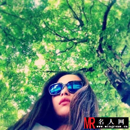 倪妮2014巴黎之旅生活照大合辑 释放烦恼享受自然的美丽(1)