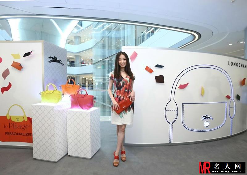 倪妮2014活动大图集第九弹 透明长裙美腿一览无遗(1)