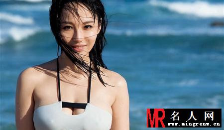 日本女星谷村奈南大胆写真 展现傲人G罩杯巨乳(1)