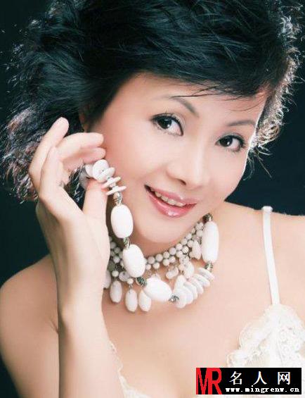 郭美美妈妈海量私照曝光 美艳外貌获赞(1)