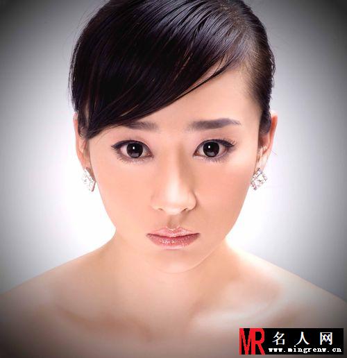 严艺丹唯美写真 画面完美靓丽(1)