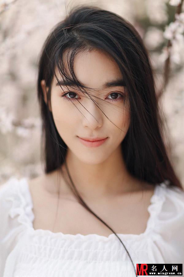 曾宁馨唯美写真 清新飘逸宛如林中仙(1)