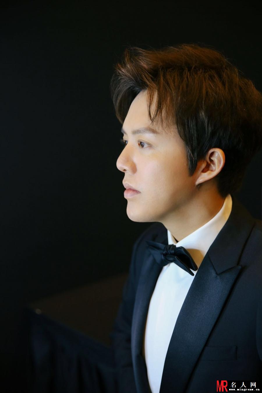李云迪生日曝光写真 将再次开启中国巡演(1)