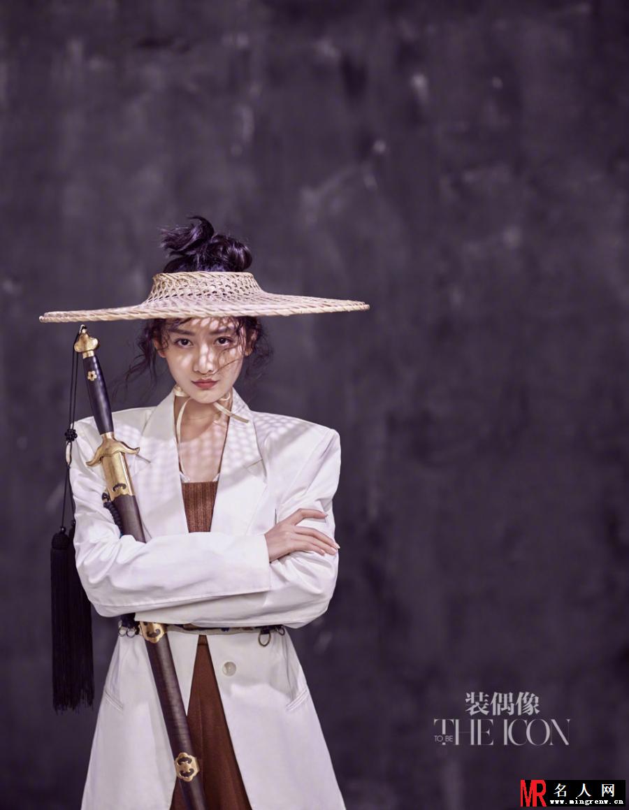 王鸥拍摄时尚大片 性感妩媚婀娜多姿(1)