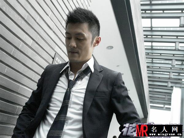 花花型警麦可民剧照(1)