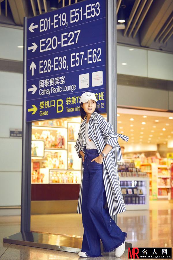 朱丹机场街拍写真 高腰牛仔秀长腿(1)