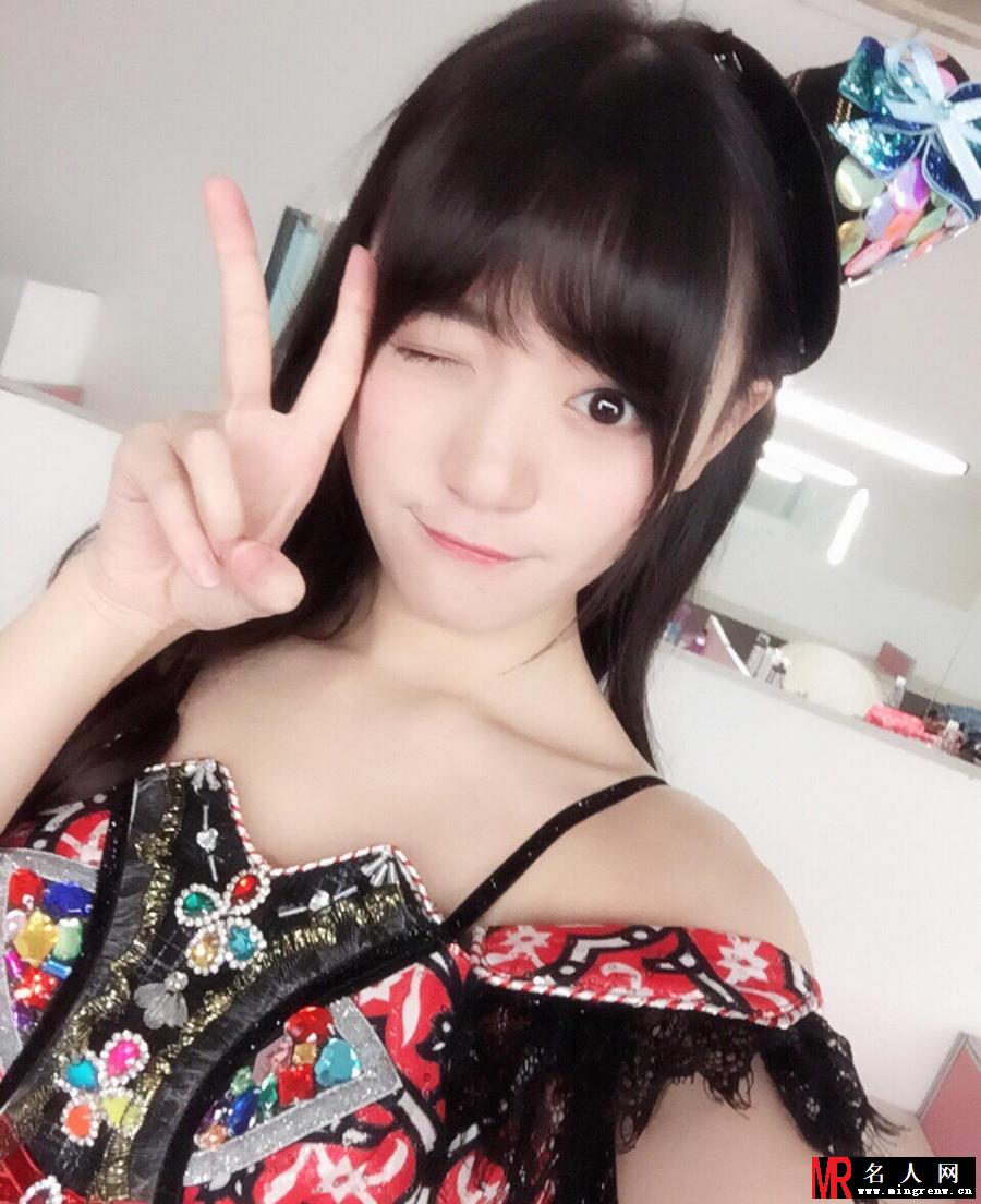 SNH48成员万丽娜甜美生活照(1)