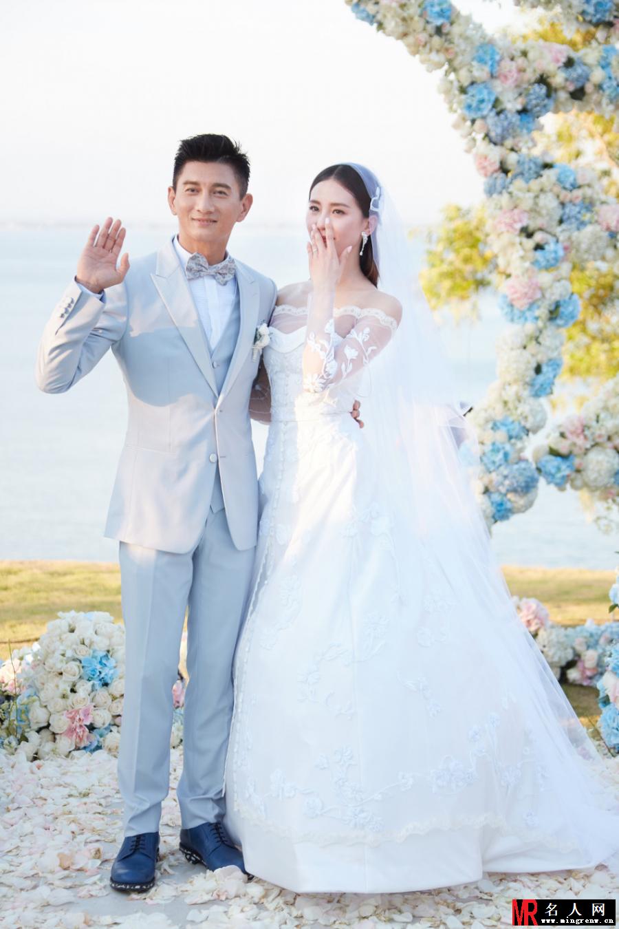 吴奇隆刘诗诗婚礼现场 二人深情相拥(1)