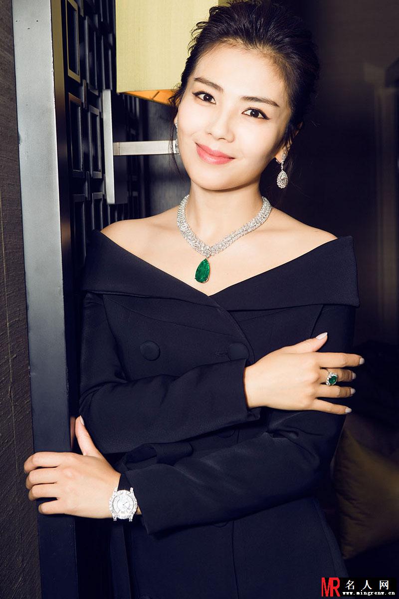 刘涛现身女人味十足(1)