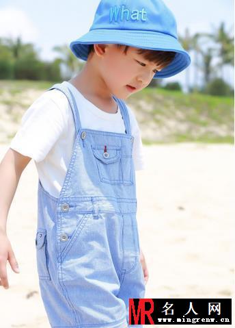 田亮儿子田宸羽近照 小名小亮仔(1)