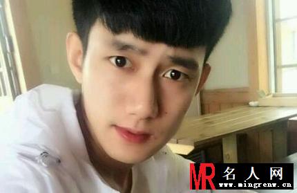 YY主播MC阿哲真实生活照(1)