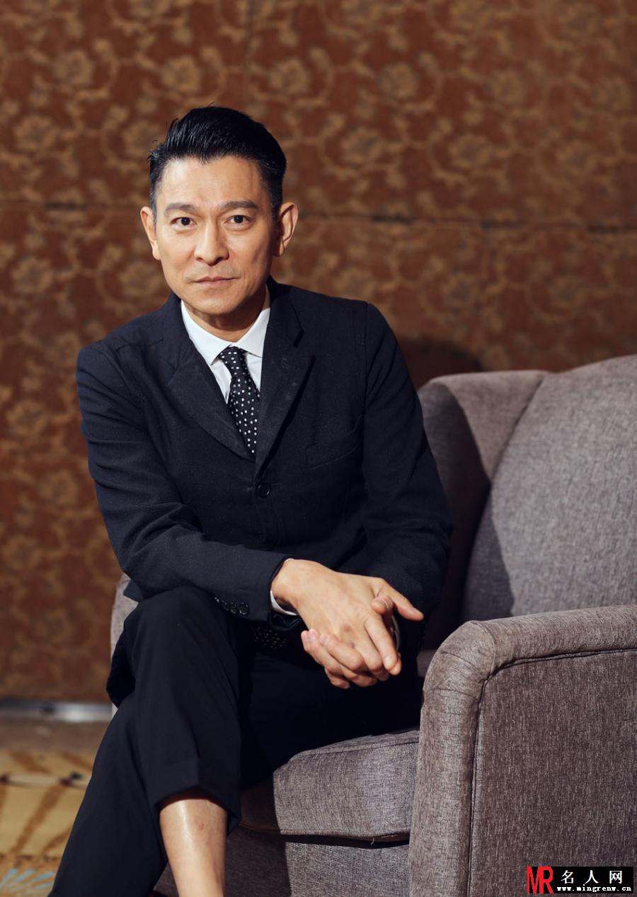 不老男神刘德华参加对话 不卑不亢帅了三十多年(1)