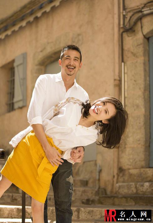 杨子姗吴中天生活照 牵手拥抱甜蜜无比(1)