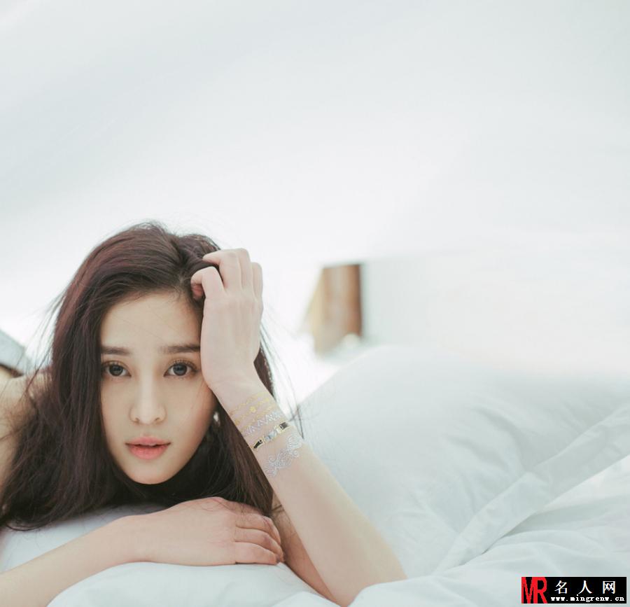 汤晶晶杂志写真 清新之中蕴含灵动(1)