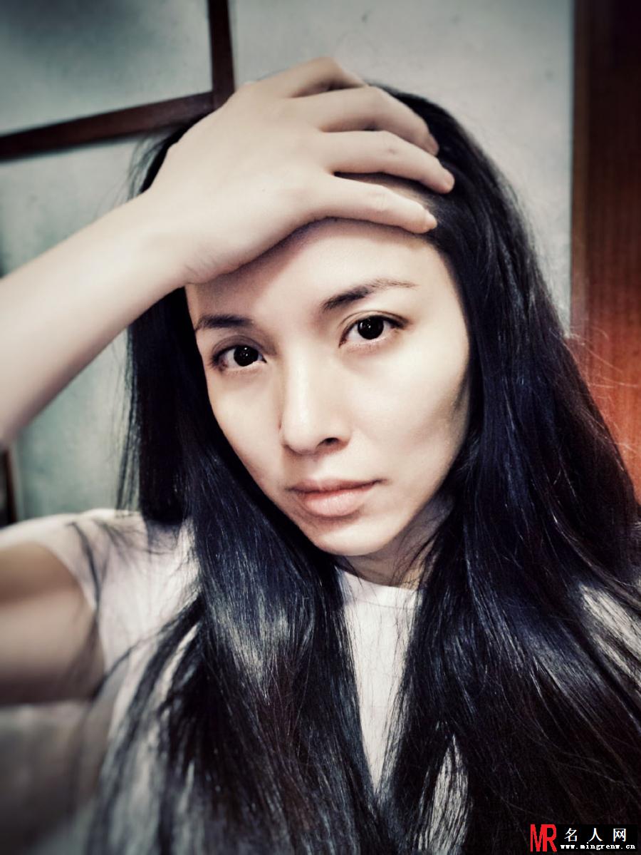 靳东老婆李佳日常照(1)