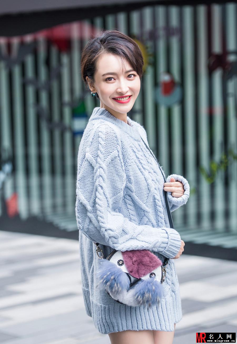 杨洋最新街拍大片(1)