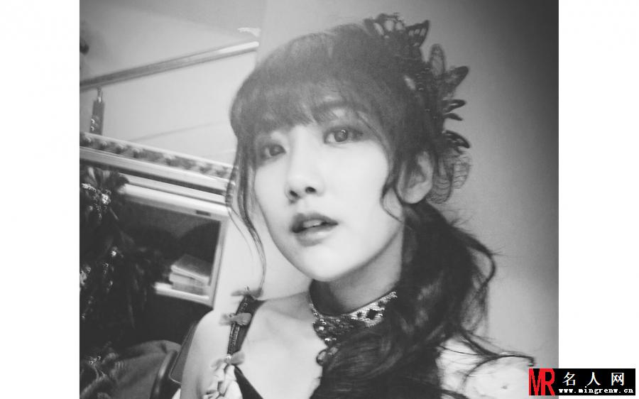 SNH48李艺彤海量生活照(1)