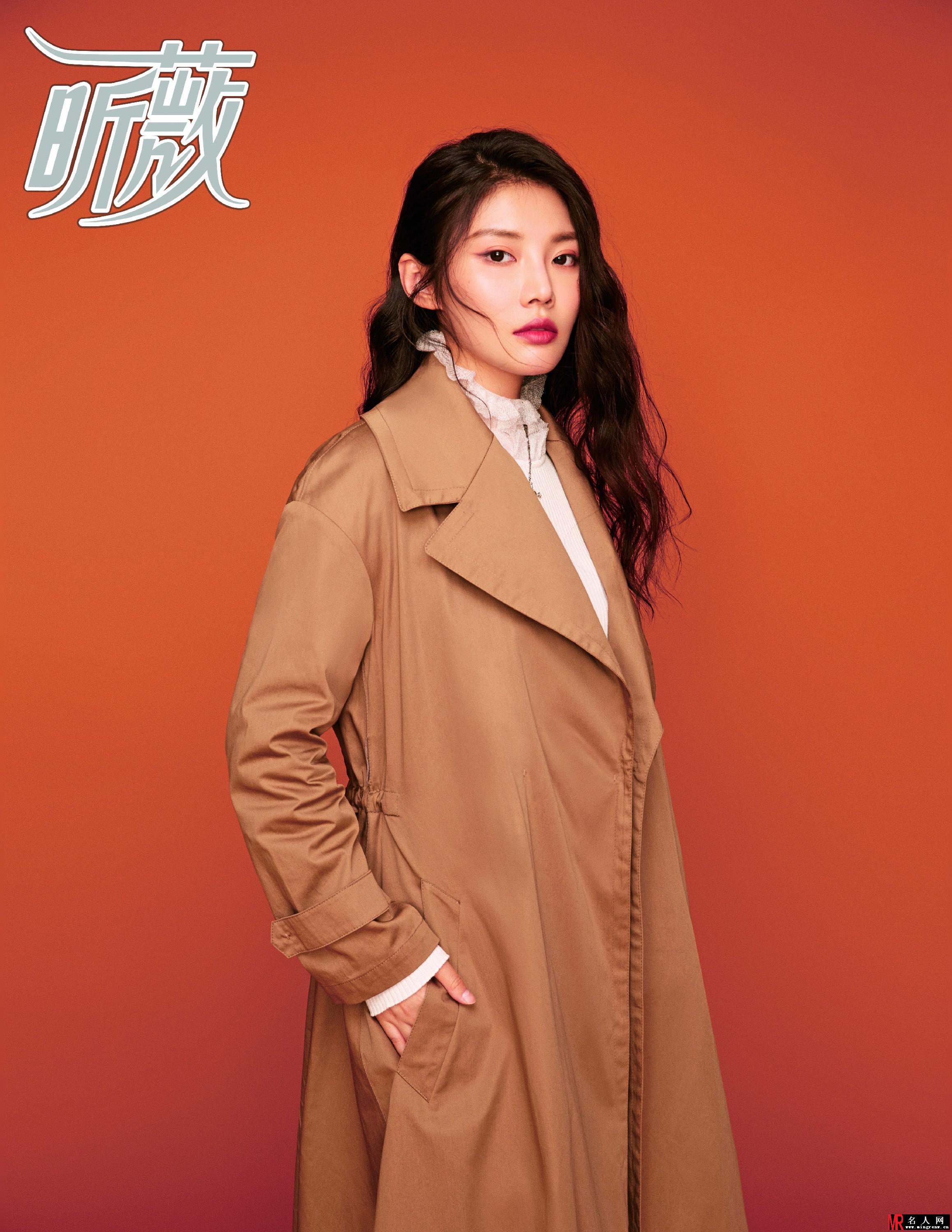 徐冬冬登《昕薇》杂志封面 连换6套look(1)