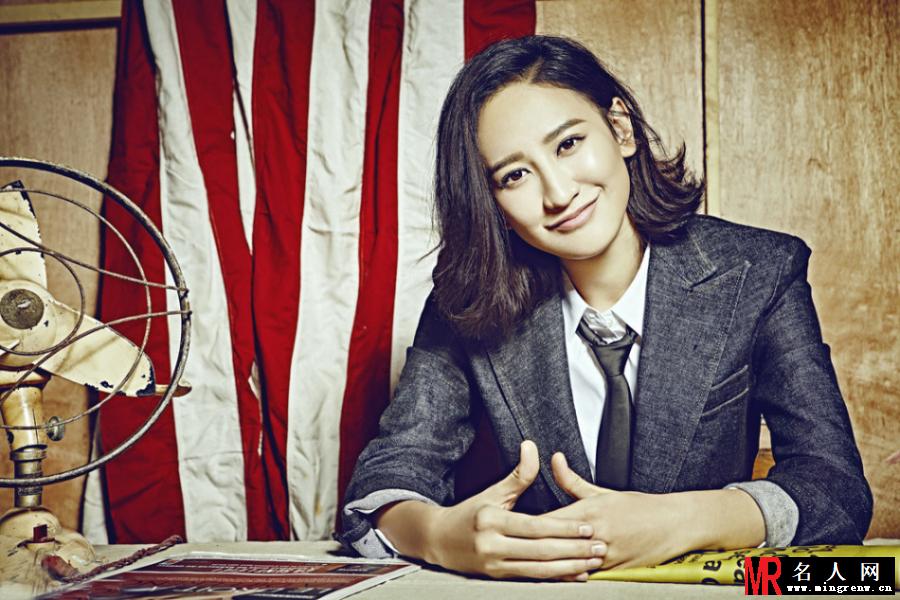 曾泳醍帅气写真 玩转干练中性风格(1)