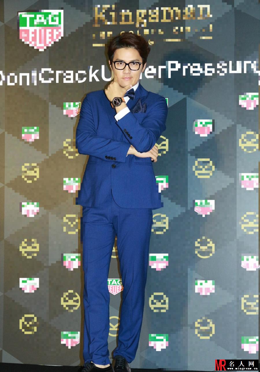 吴克群首度担任导演 压力爆表白发激增(1)