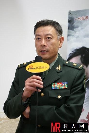 巫刚活动照(1)