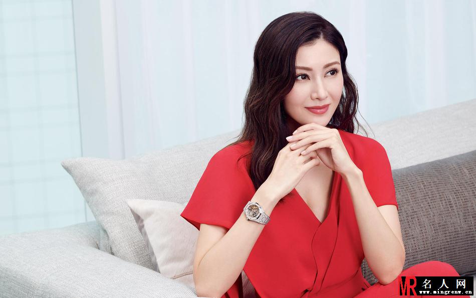 李嘉欣最新写真曝光 妆容淡雅尽显气质(1)