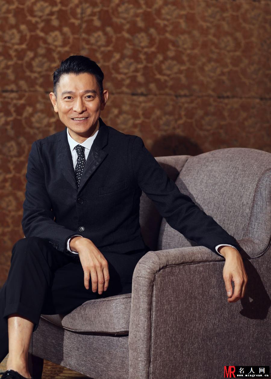 不老男神刘德华参加对话 不卑不亢帅了三十多年(1)