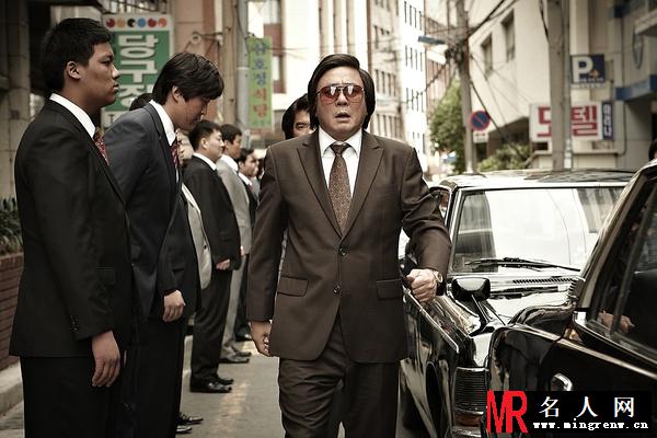 与犯罪的战争崔翼贤剧照(1)