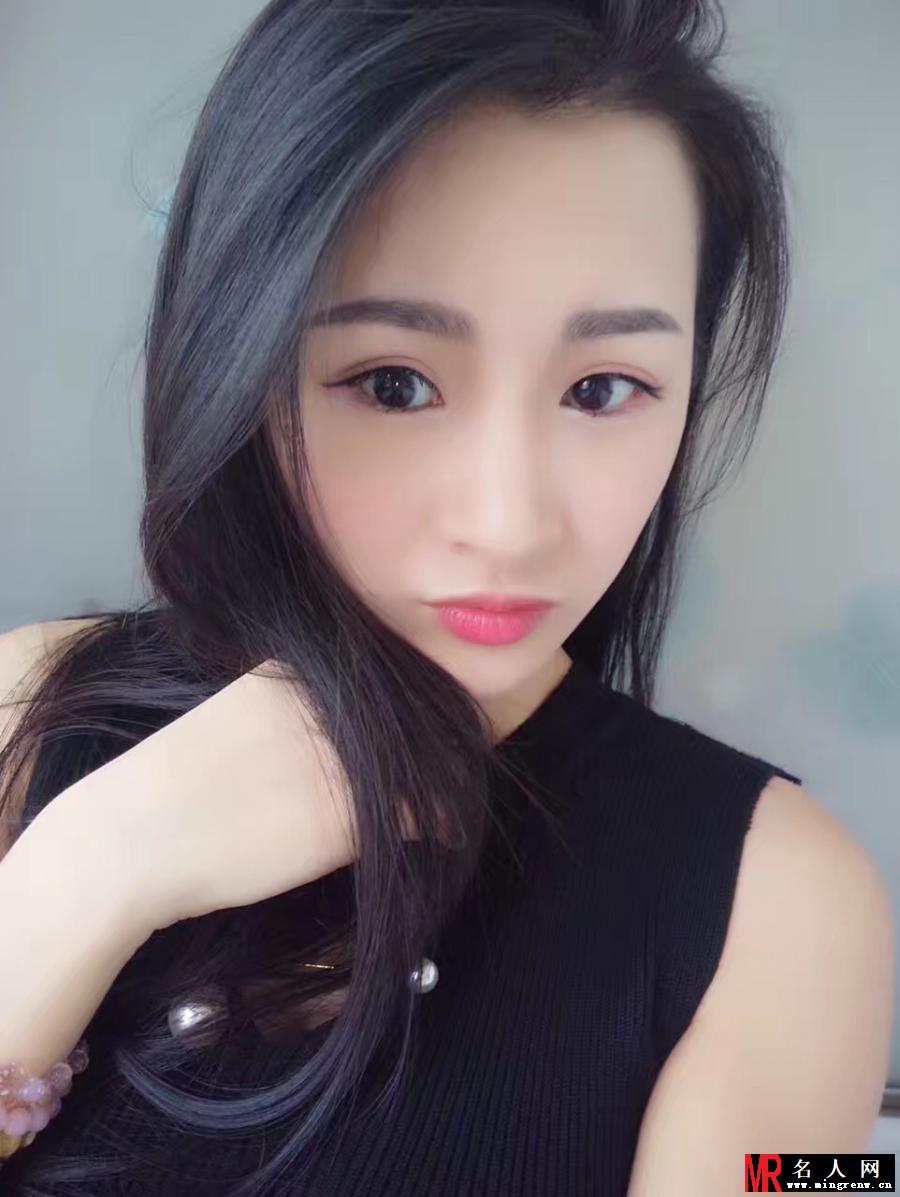 网络女主播酷似林依晨走红 海量生活照曝光(1)