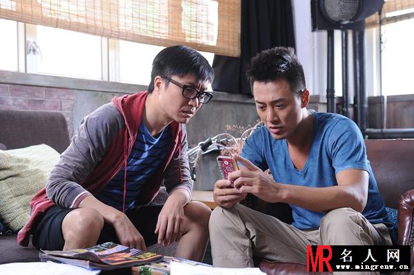 男人如衣服阿费剧照(1)
