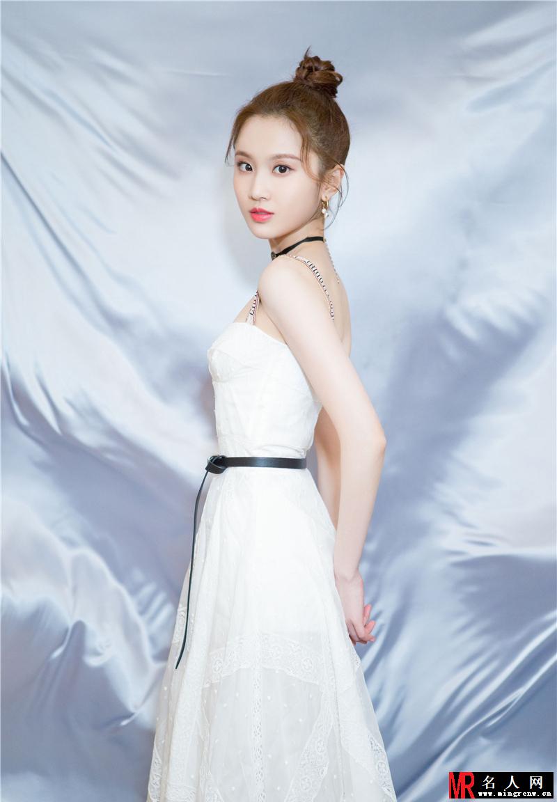 张慧雯白天鹅造型全新蜕变 甜美可爱少女MAX十足(1)