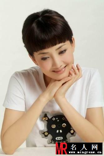 牛莉高清写真(1)