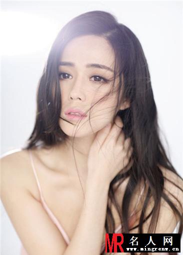 汤晶媚性感写真 长发妖娆眼神妩媚(1)