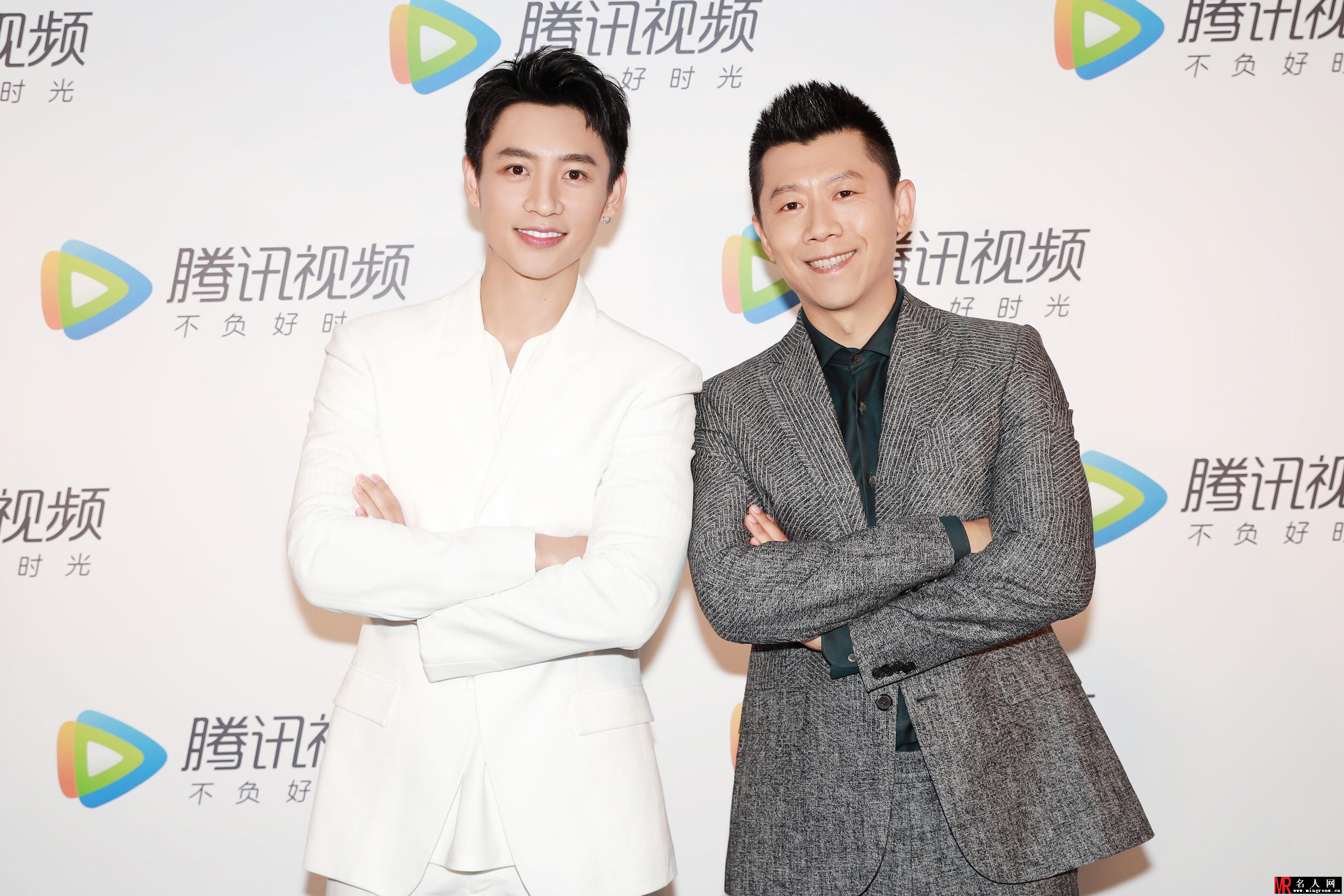 魏晨携新作《古董局中局之鉴墨寻瓷》亮相上海(1)