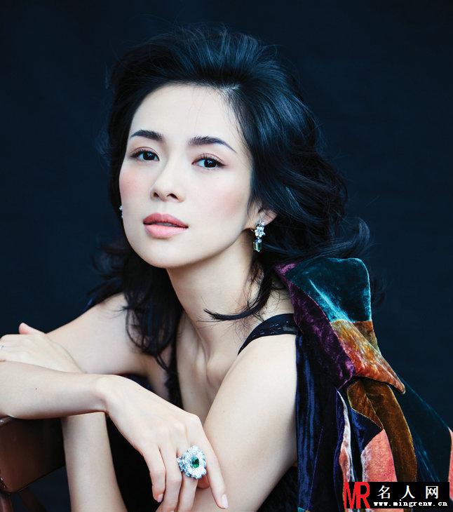 章子怡最新杂志封面大片 尽显妩媚大气(1)