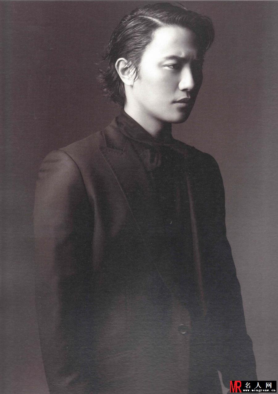 晋久高清写真(1)